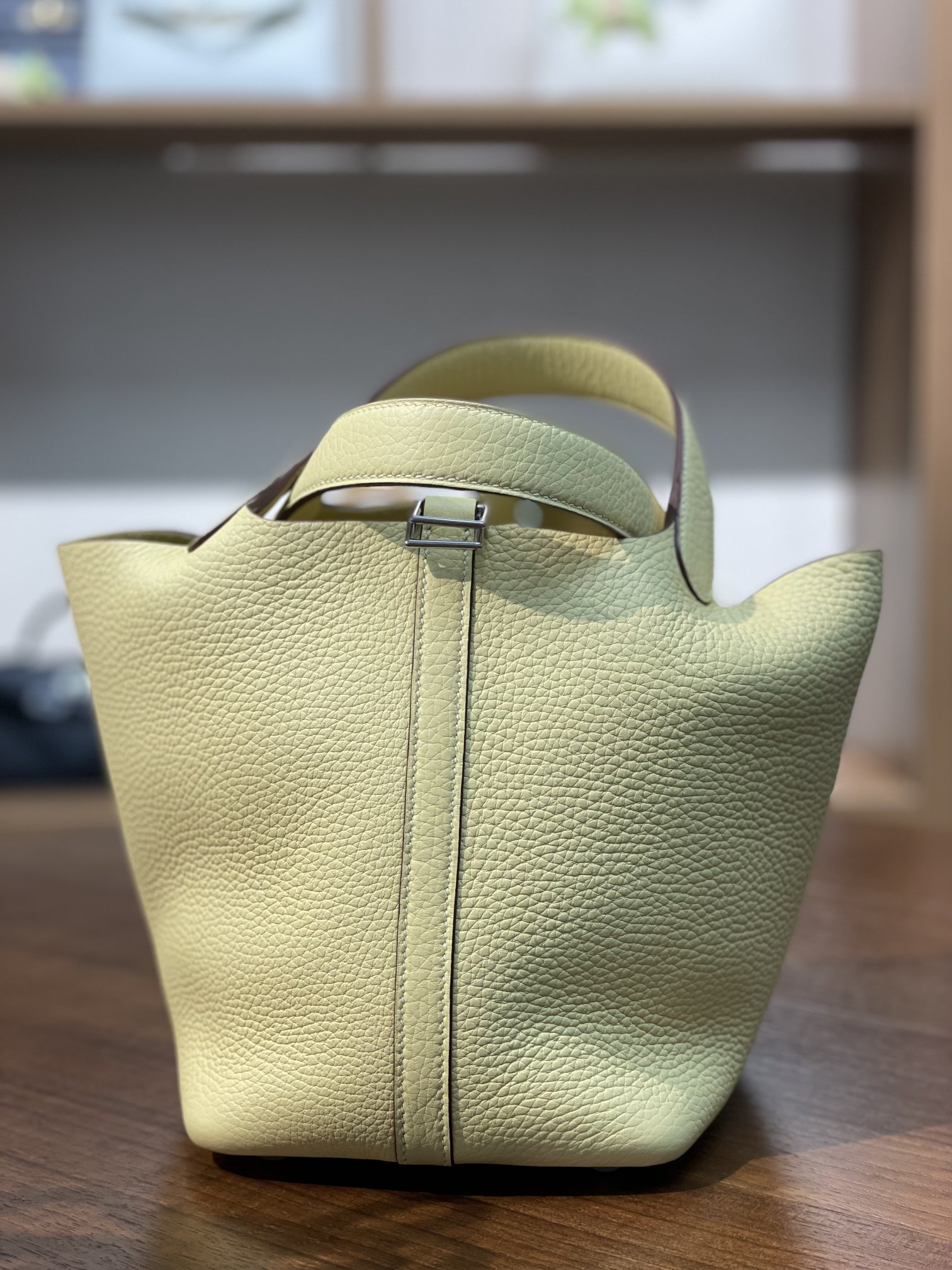 picotin18 ceramic powder TC leather gold buckle