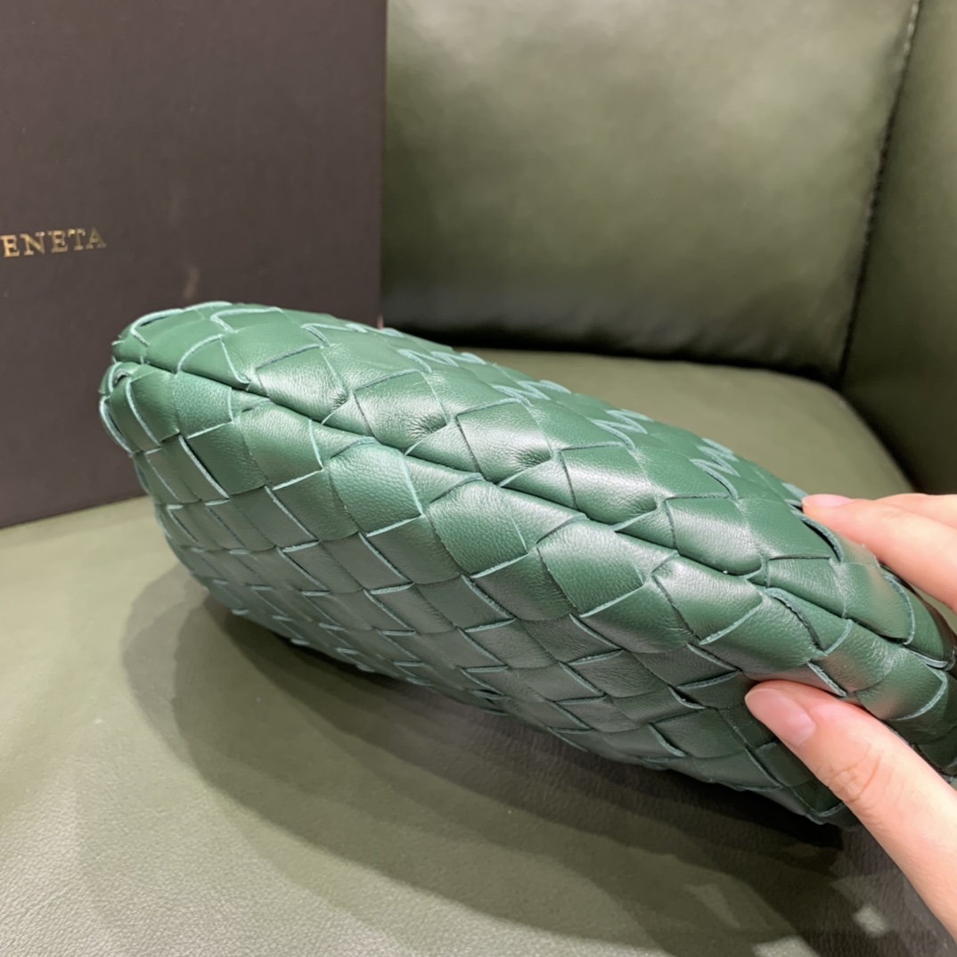 Bottega Veneta  🆕NEW🆕 JODIE #651876