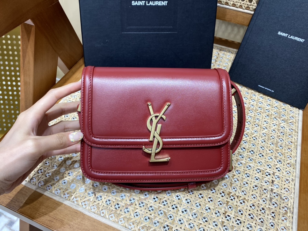 SAINT LAURENT 𝑺𝑶𝑳𝑭𝑬𝑹𝑰𝑵𝑶 𝑩𝑶𝑿 🎐.#634306