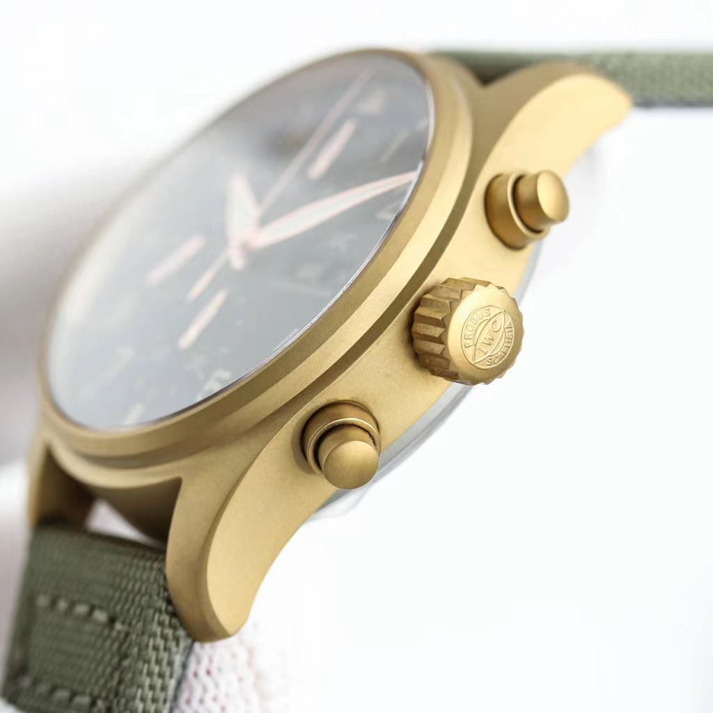 IWC- Bronze chronograph Spitfire IW387907 with built-in 7750 movement Reliability and precision