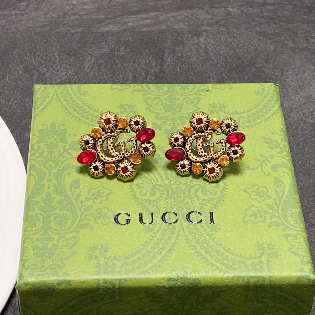 𝐆𝐮𝐜𝐜𝐢 Double G Stud Earrings