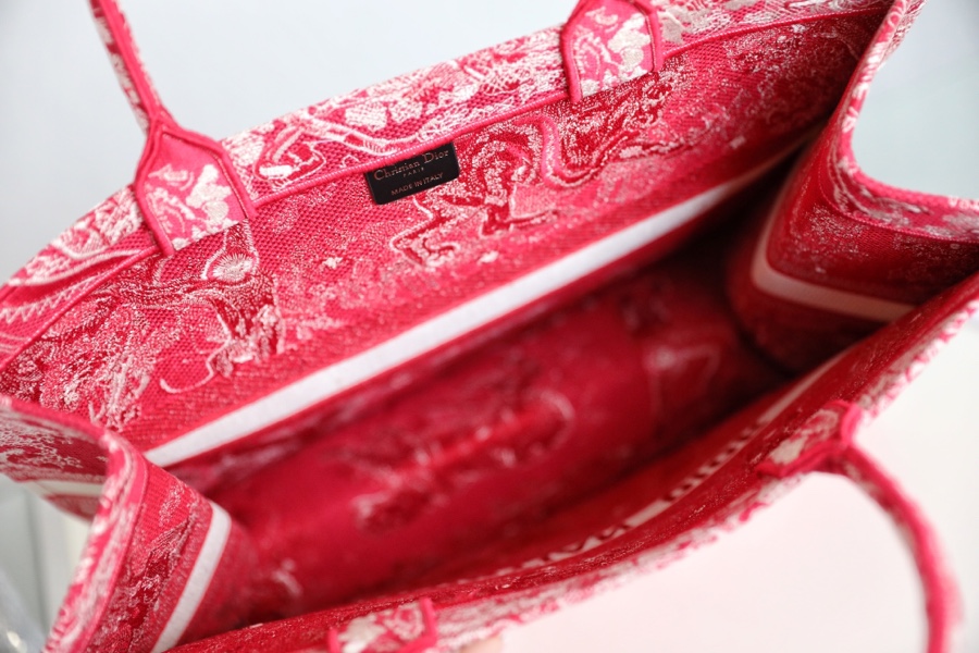 DIOR TOTE red embroidery