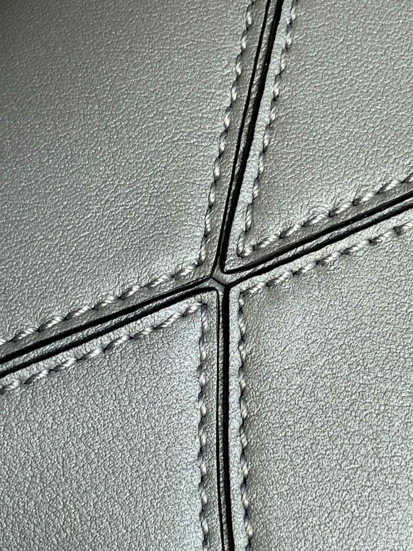 LOEWE super mini Puzzle bag