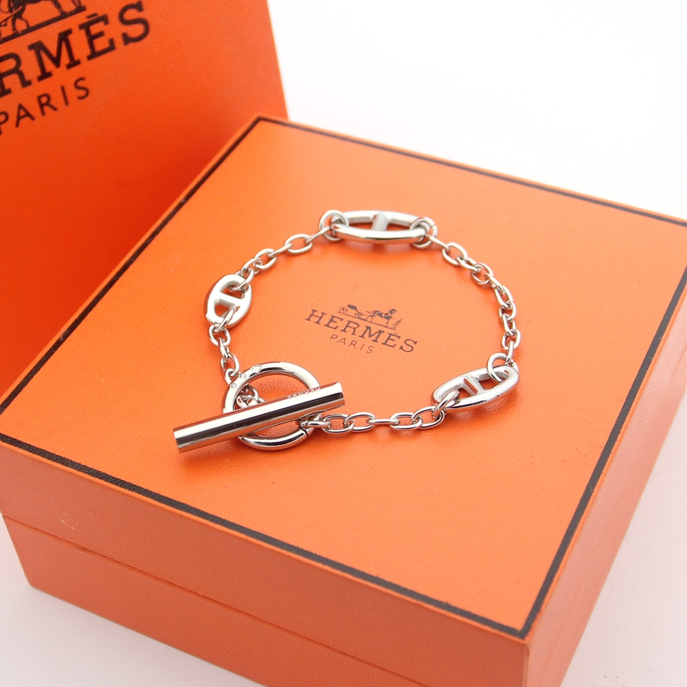 Hermes bracelet