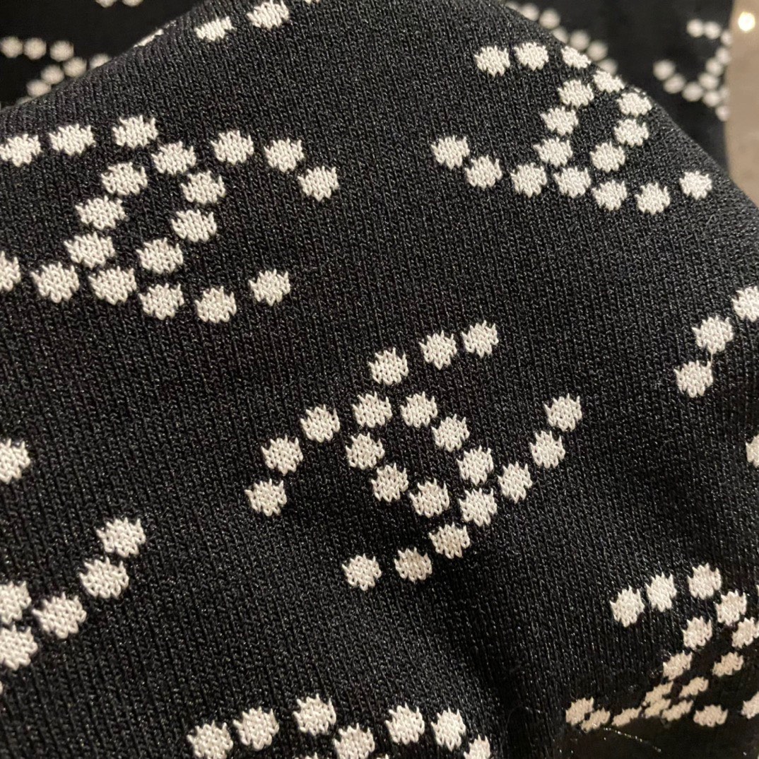 Chanel new imported knitted swimsuit