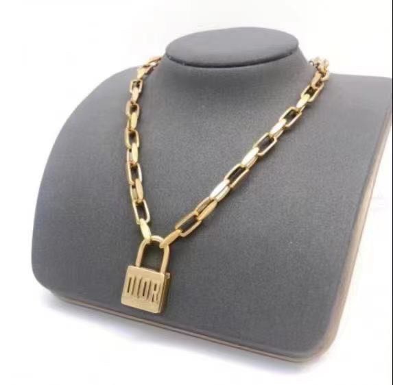 Dior necklace