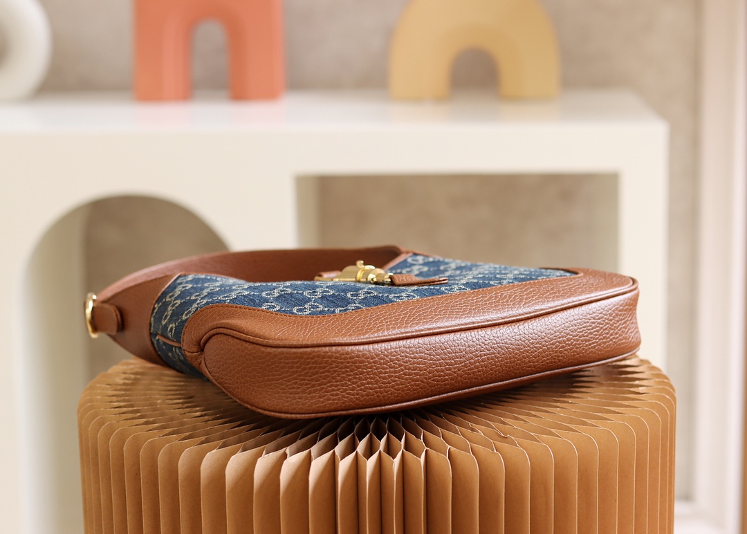 GUCCI 𝙅𝙖𝙘𝙠𝙞𝙚 1961 Retro Denim Series Original Leather #636706