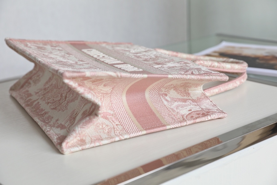 DIOR TOTE Pink Tiger