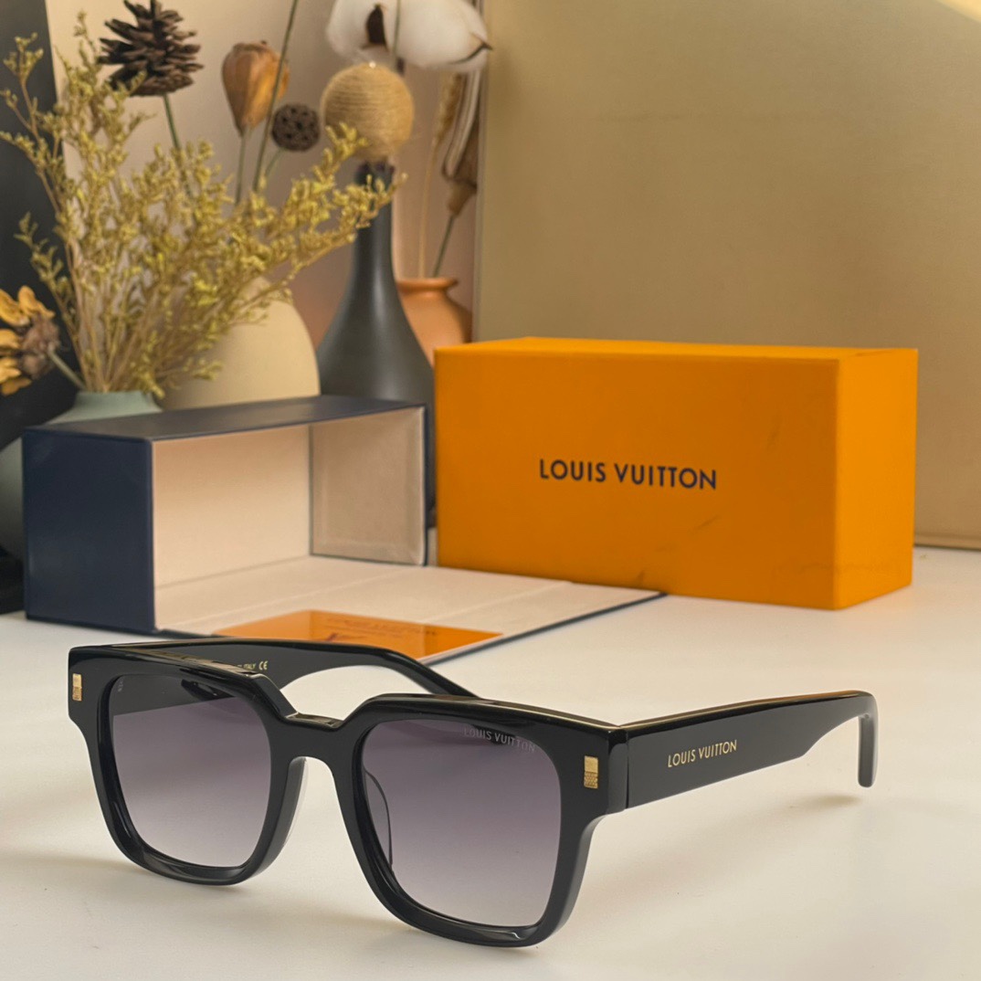 LOUIS VUITTON MODEL:Z1597E