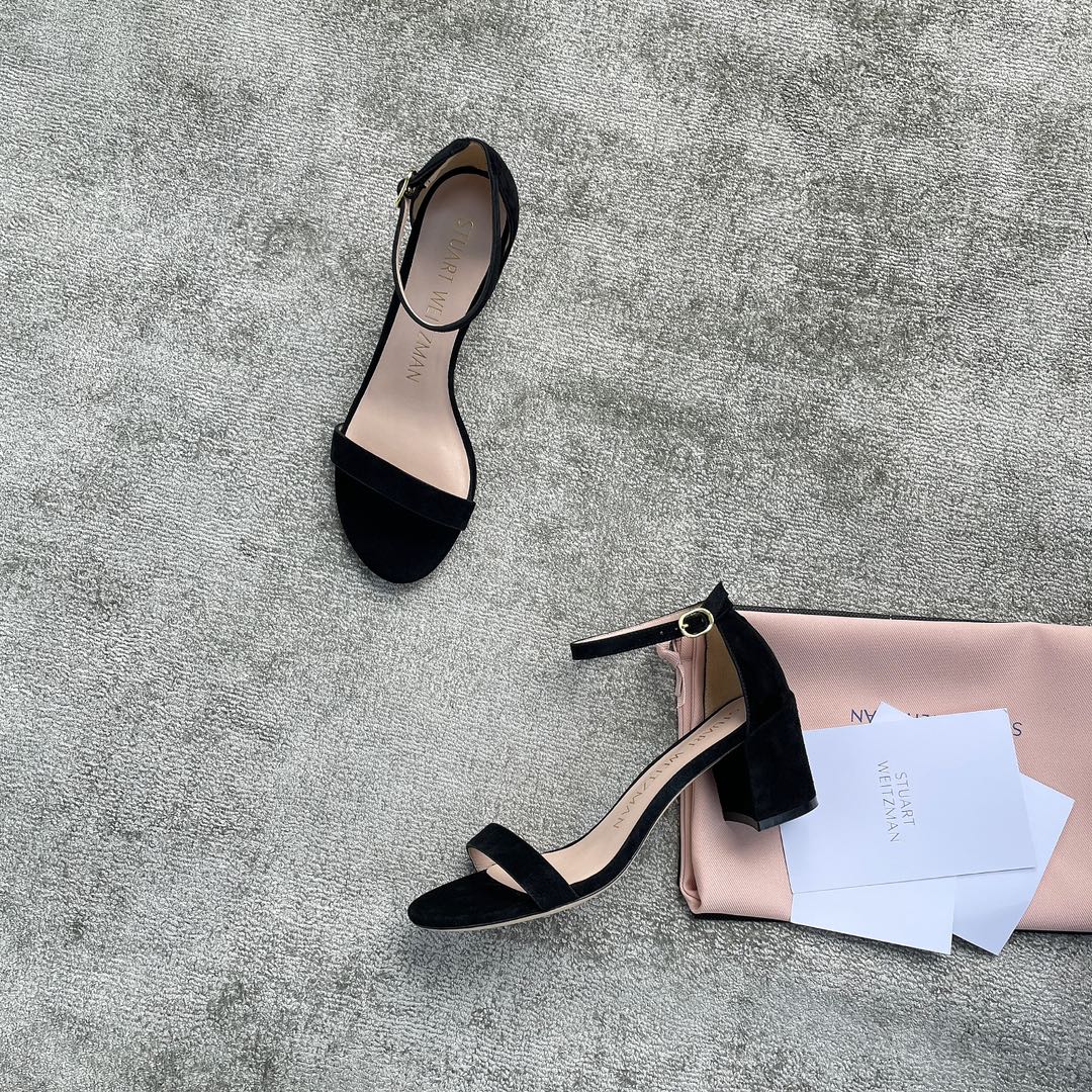 Stuar*t weitzma*n sandals