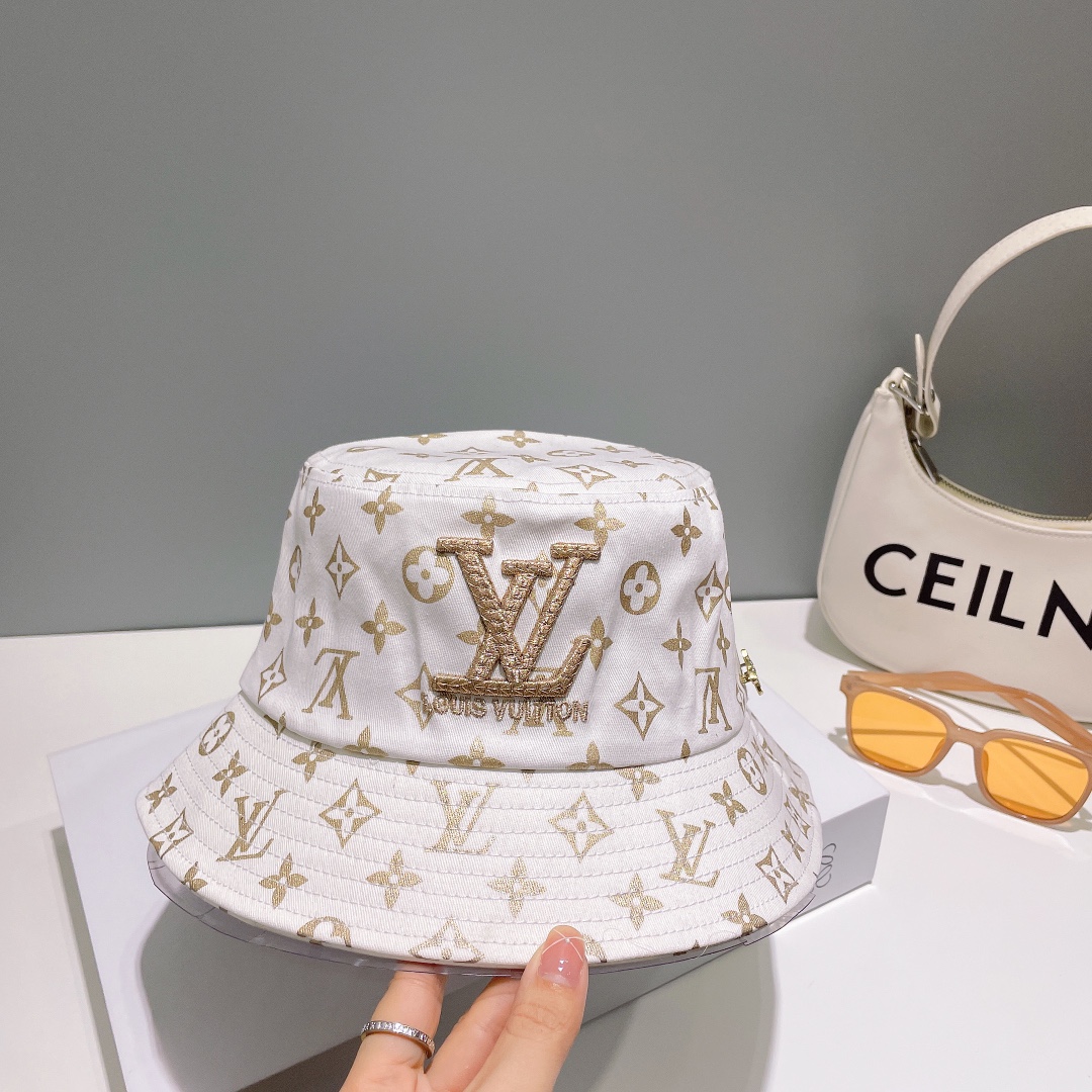 LouisVuitton 😍New LV Bucket Hat
