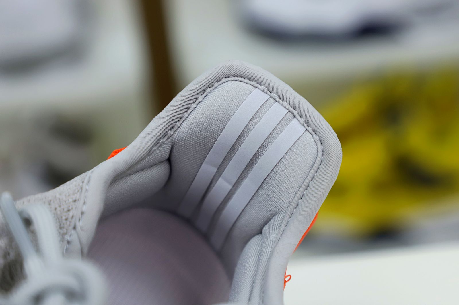 Yeezy Boost 350 V2 Tail