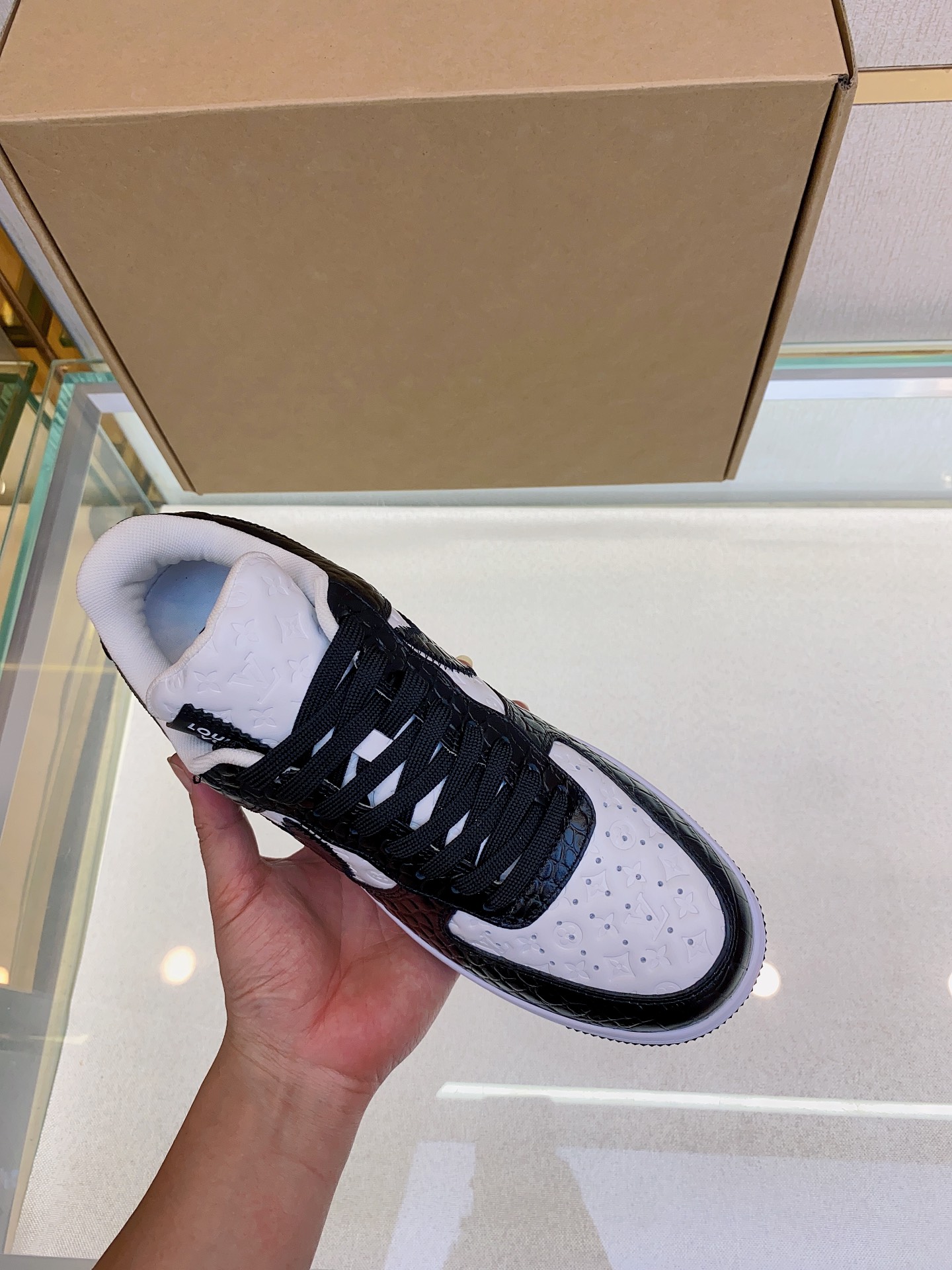 Louis Vuitton Nike joint 🆕Men's Abbesses sneakers