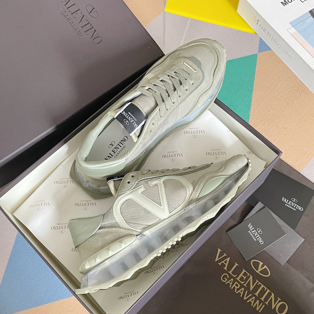 【Valentino】𝟐𝟎𝟐𝟏/𝐒𝐒 𝐧𝐞𝐰  Valentino new NETRUNNER series casual air cushion sports shoes