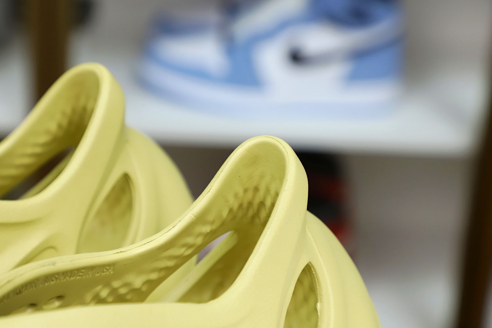 Yeezy Foam Runner Sulfur