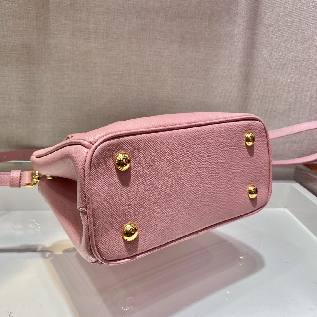 𝐏𝐑𝐀𝐃𝐀 Galleria Handbags 1BA906