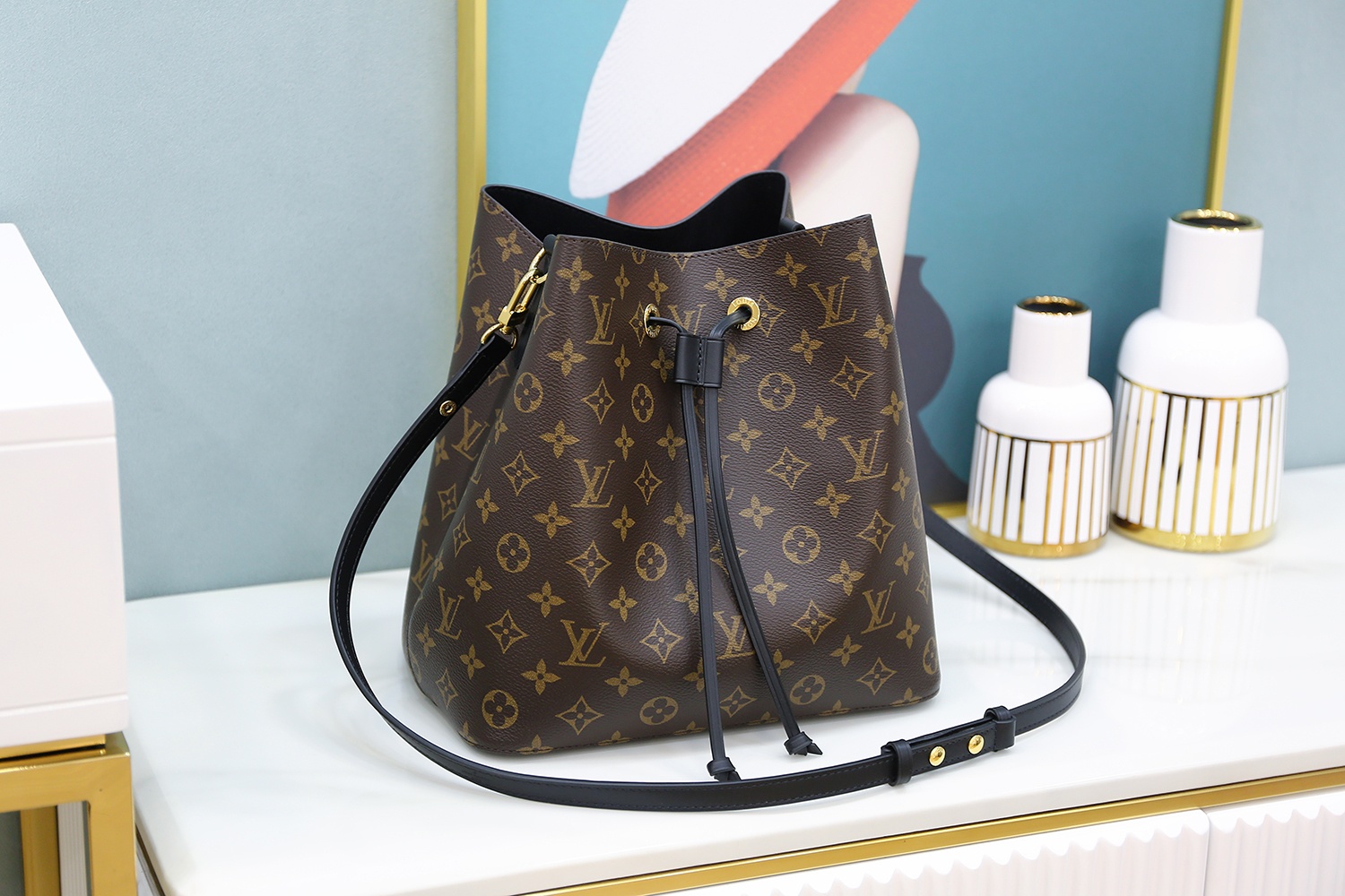Louis Vuitton 𝙉𝙀𝙊𝙉𝙊🇫🇷French original material M44020