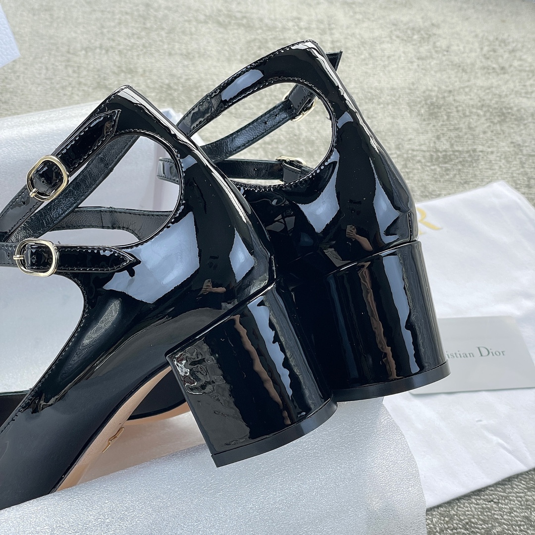 DIOR Sweet and elegant Mary Jane heels Cow patent leather Sheepskin Genuine leather outsole Black