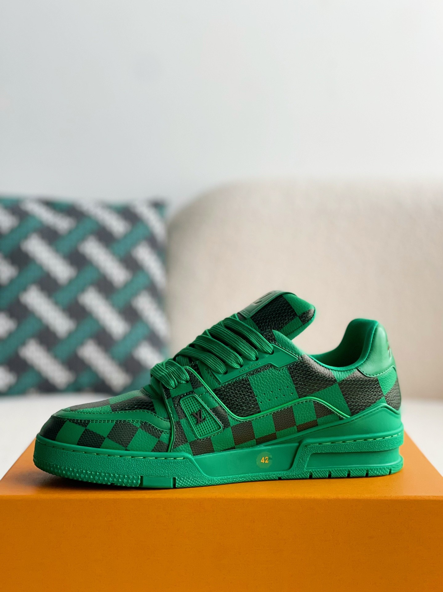 LOUIS VUITTON TRAINER MAXI SNEAKERS