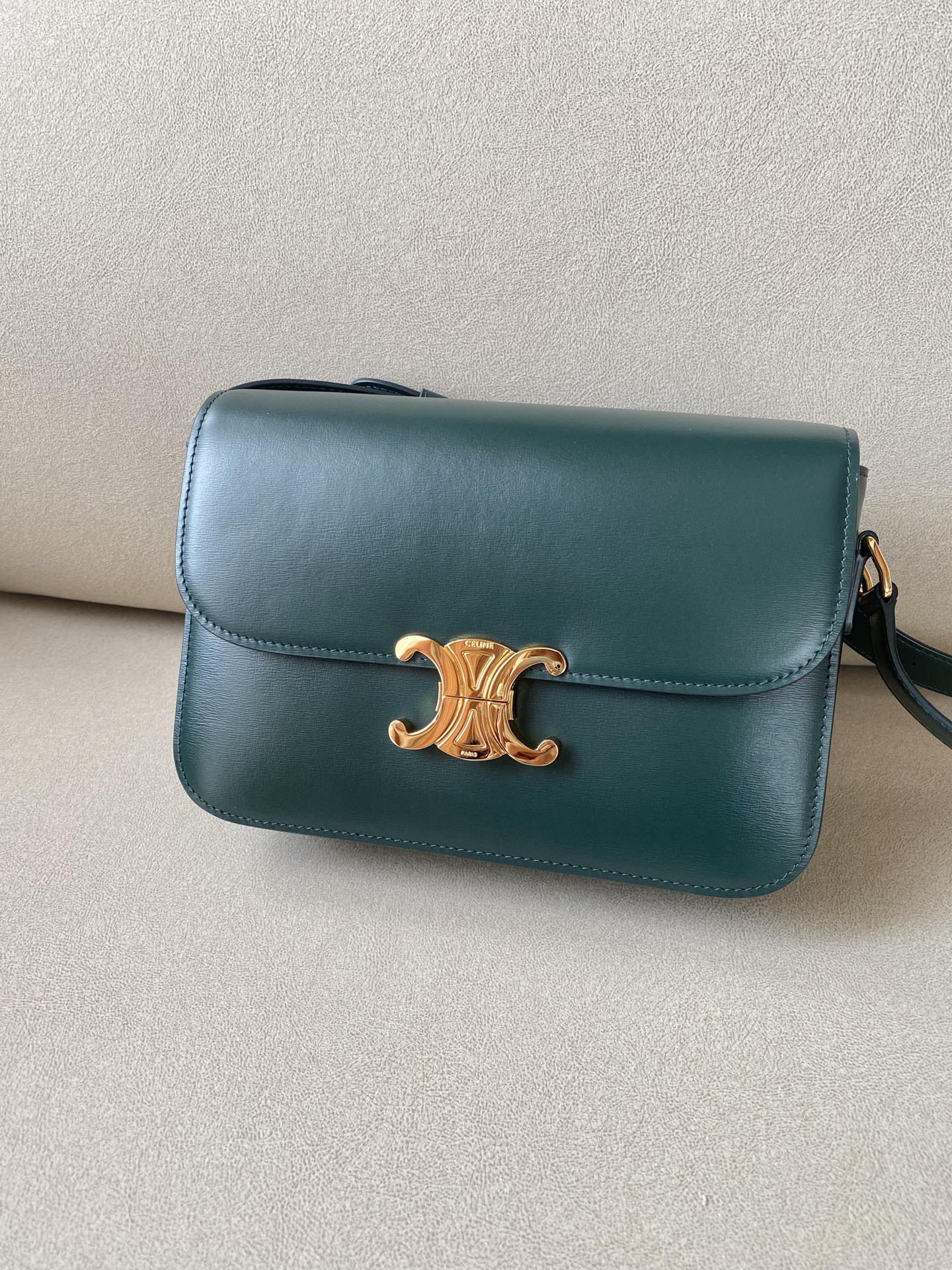 𝐂𝐞𝐥𝐢𝐧𝐞 Triomphe Medium 22.5cm