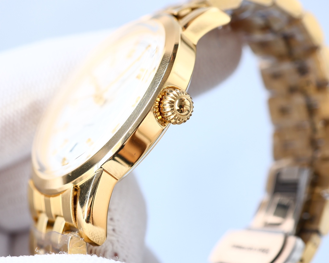 IWC- Universal Portuguese Upgraded Automatic with Original 9015® Movement