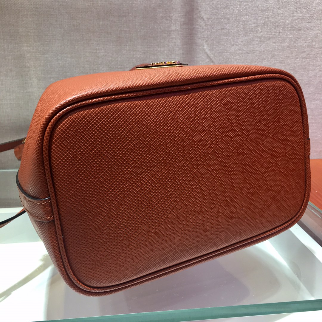 𝐏𝐑𝐀𝐃𝐀 New 1BZ032 Bucket Bag