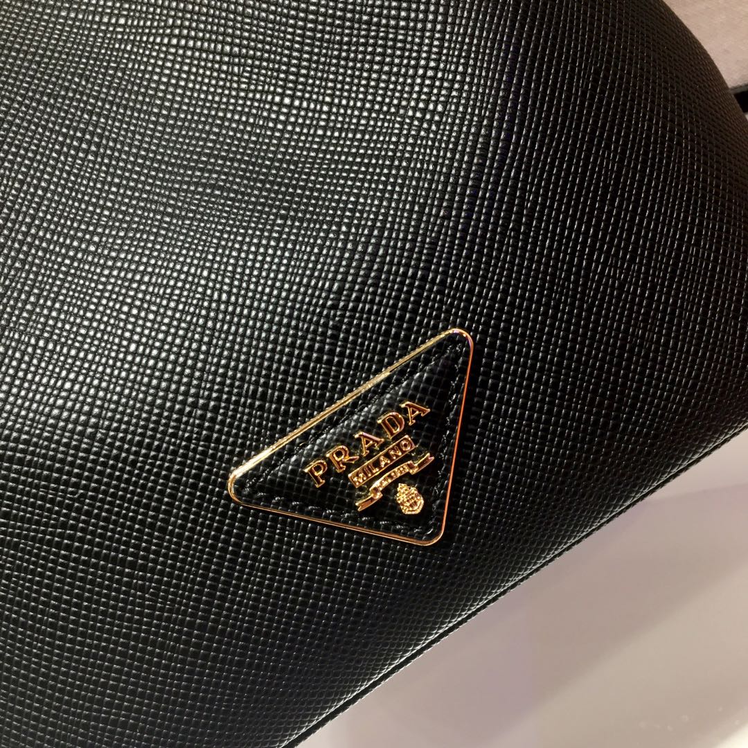 𝐏𝐑𝐀𝐃𝐀 New 1BZ032 Bucket Bag