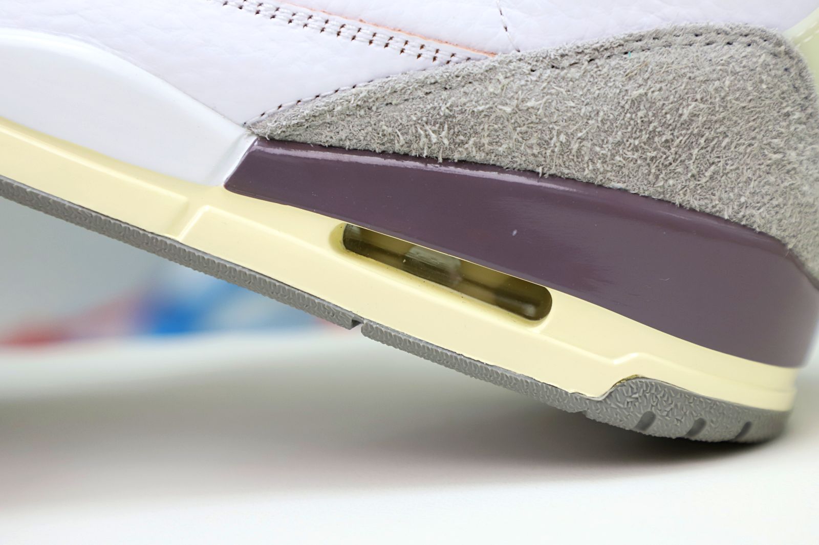 MANIRE X WMNS AIR JORDAN 3