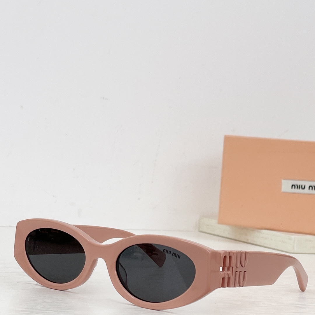 MIU MIU MODEL：MU11WS