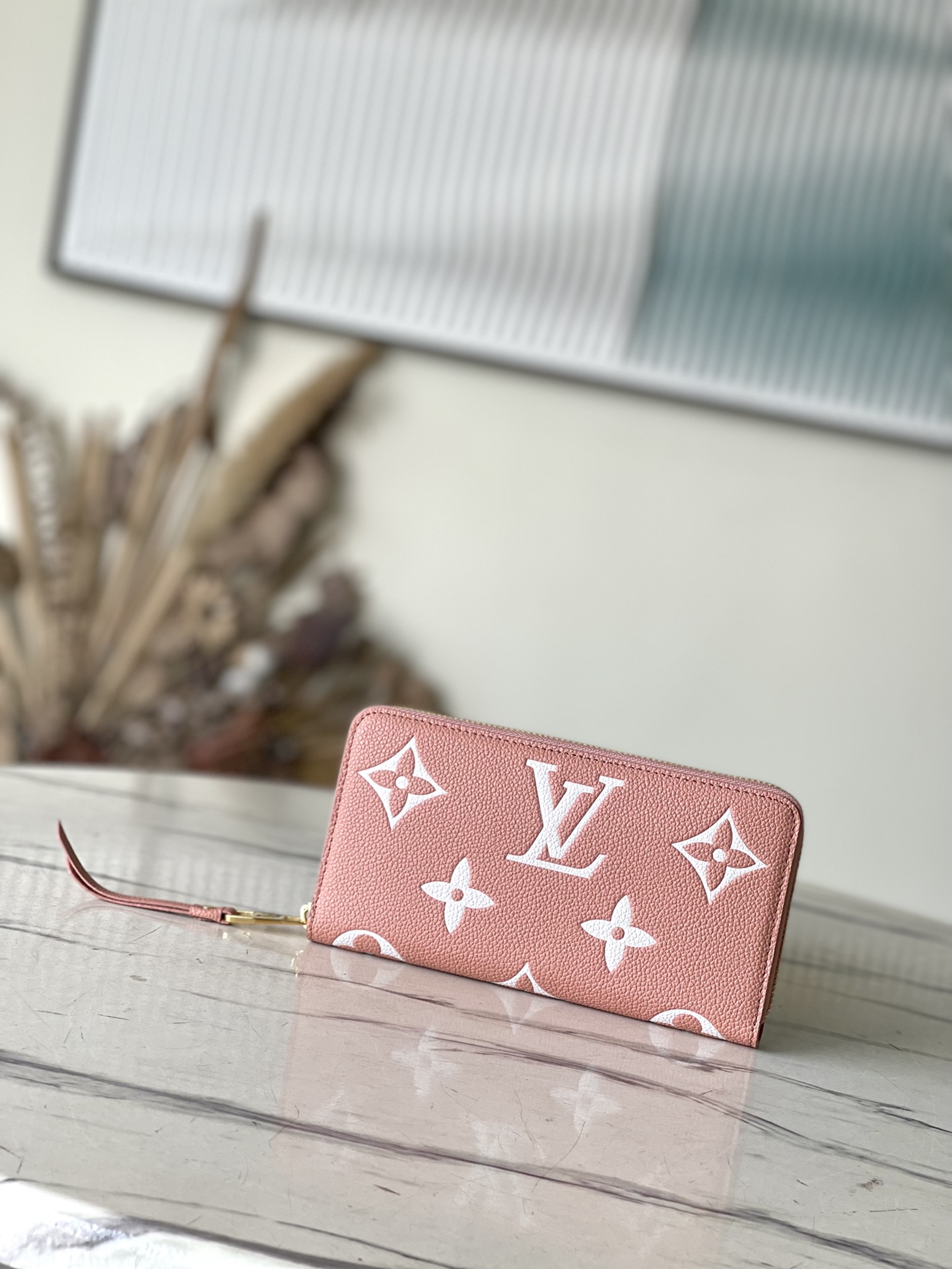 𝐋𝐎𝐔𝐈𝐒 𝐕𝐔𝐈𝐓𝐓𝐎𝐍   M81645