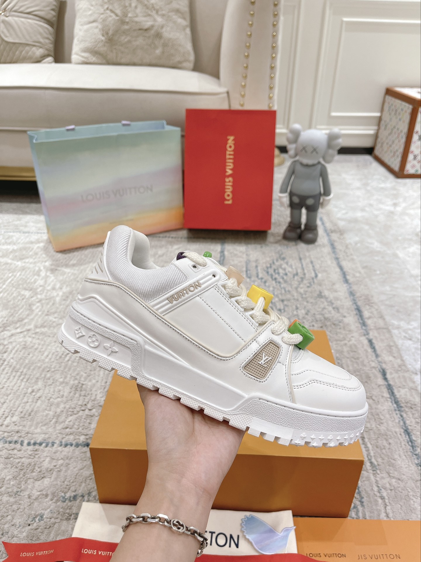 Louis Vuitton couple models DIY buckle sneakers sneakers
