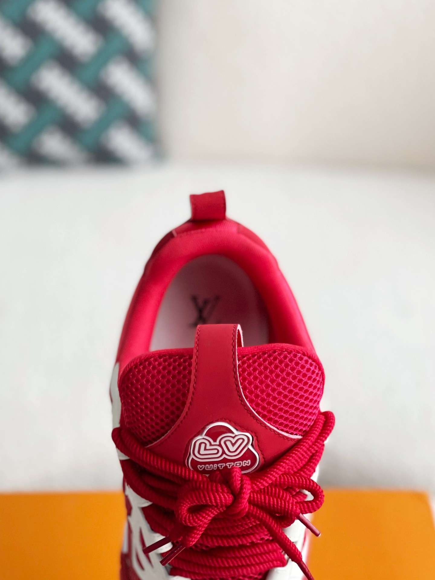 LOUIS VUITTON RUNNER TATIC Sneakers
