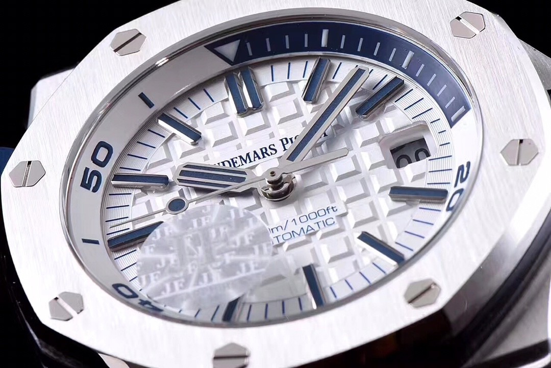 Audemars Piguet Royal Oak Offshore series mechanical men’s Watch V 8 version, Color series