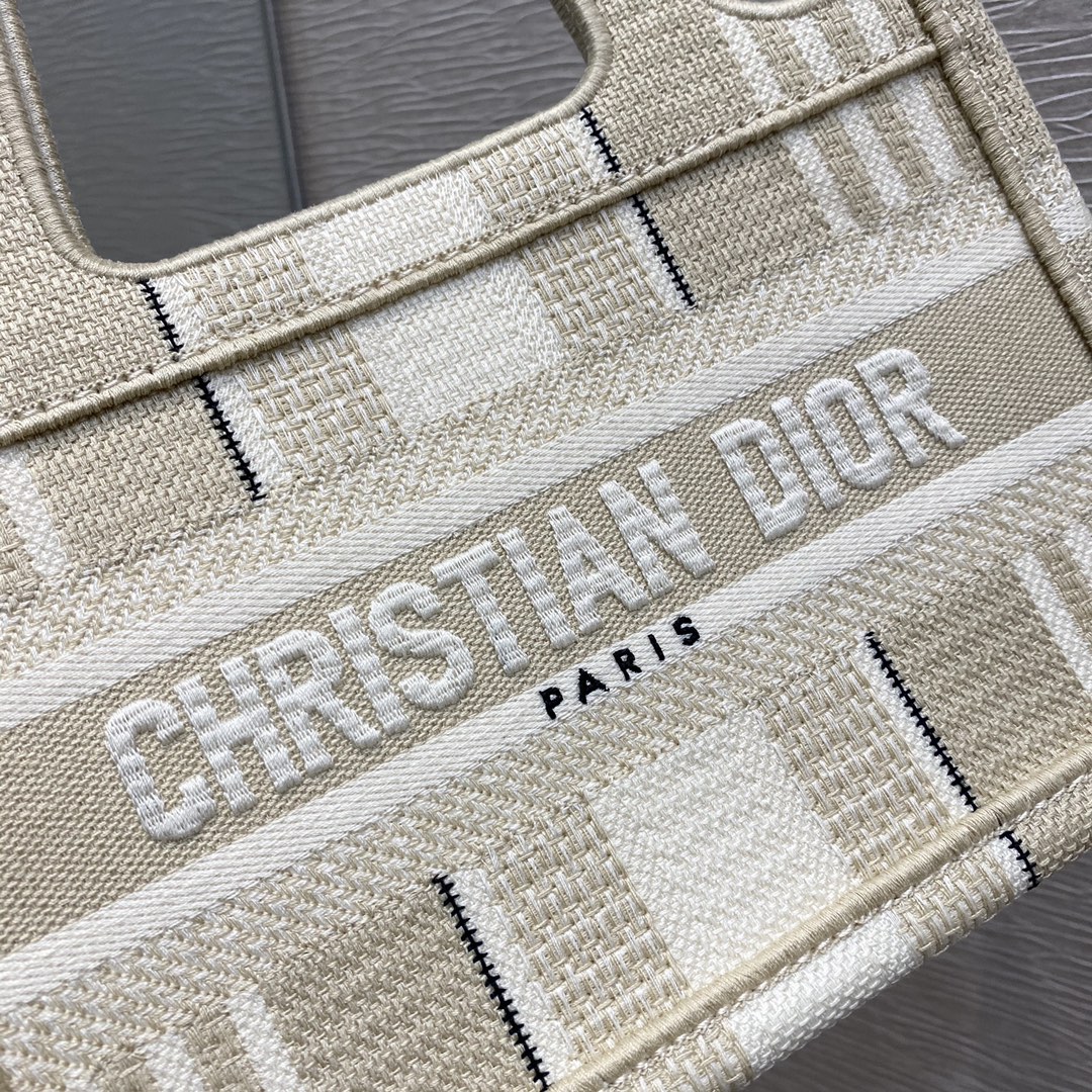 Mini Apricot Stripes  Tote's latest stripes collection