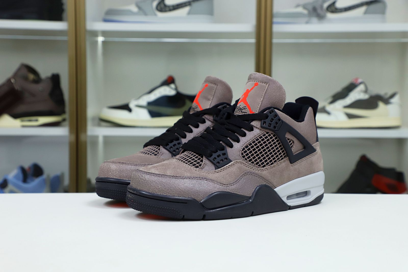 AIR JORDAN 4 RETRO TAUPE HAZE