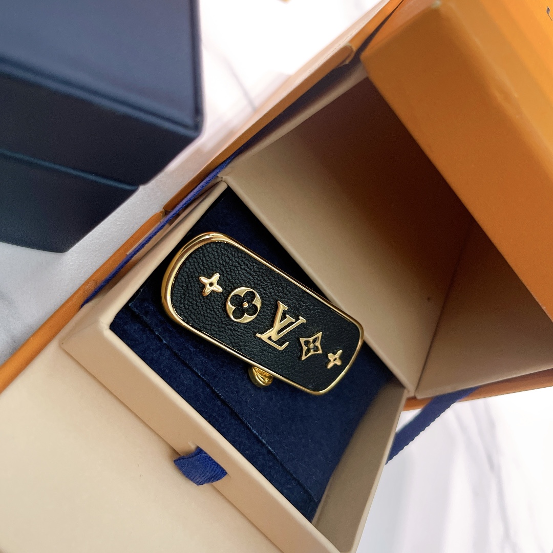 Louis Vuitton Black Five Elements hair clip