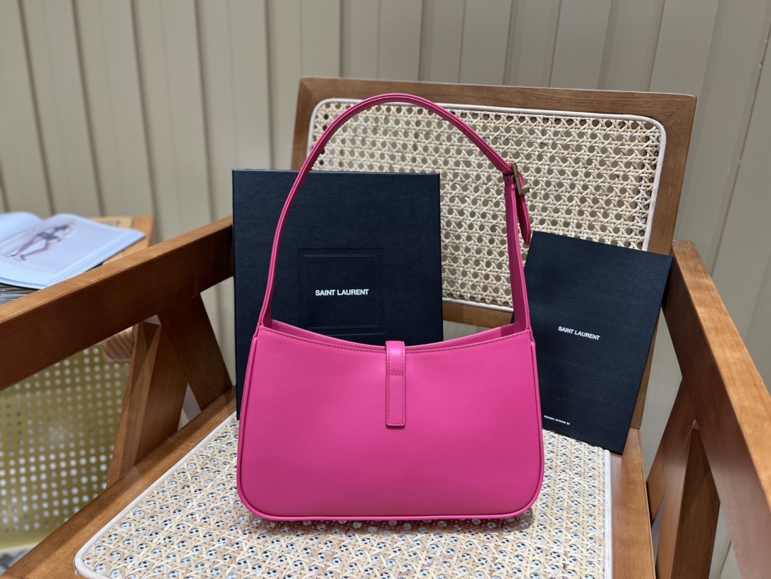 SAINT LAURENT Model: 657228 plain original leather.JD