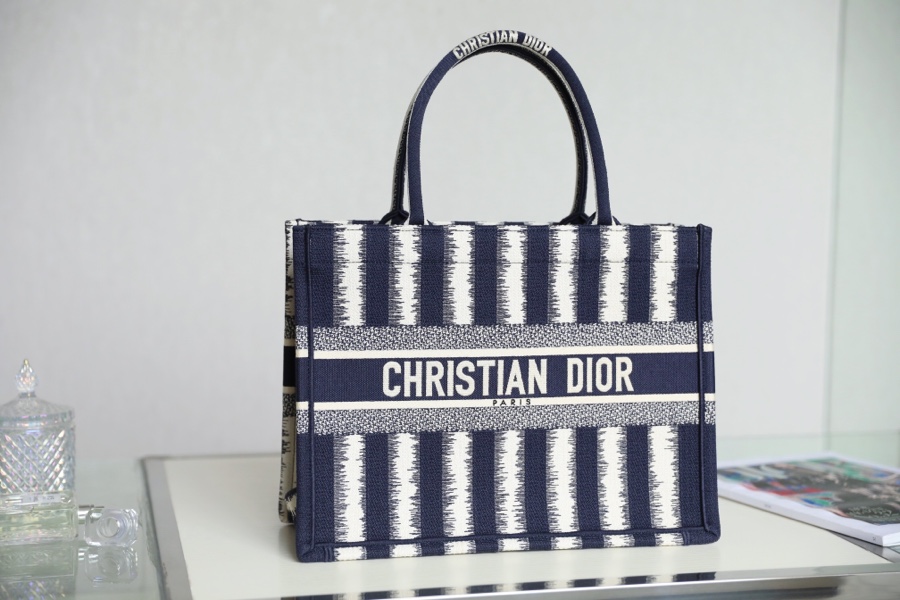 DIOR TOTE striped shopping bag