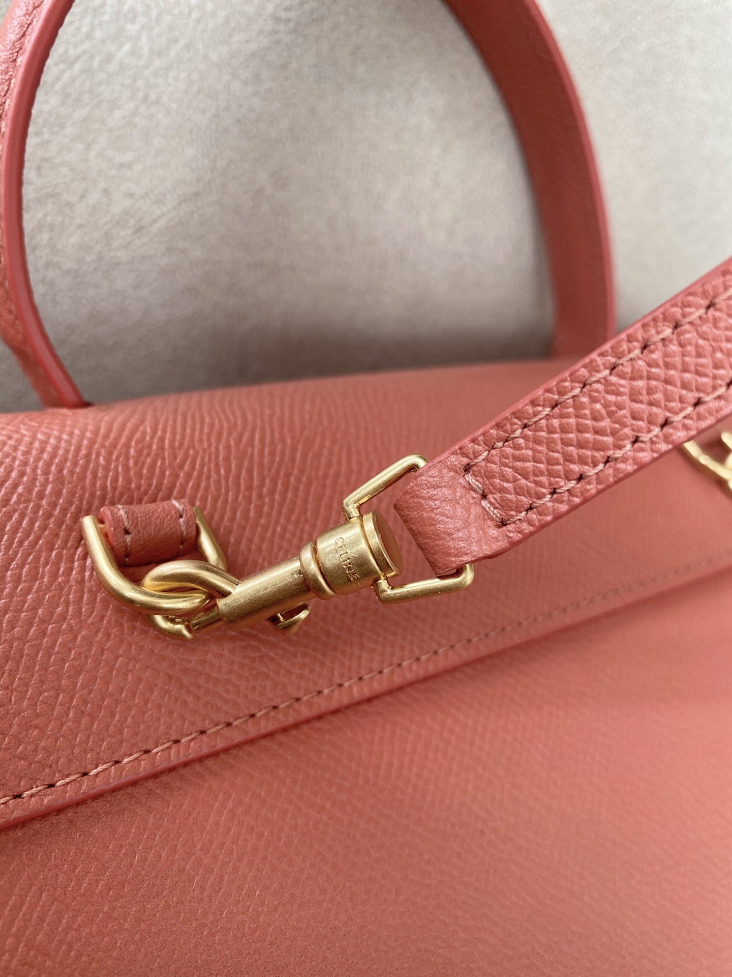 𝐂𝐞𝐥𝐢𝐧𝐞 Belt Bag Catfish Bag Small Grained Calfskin