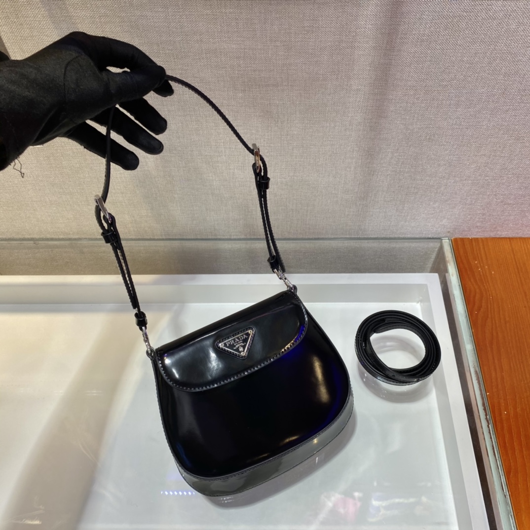 𝐏𝐑𝐀𝐃𝐀 mini 1BH188