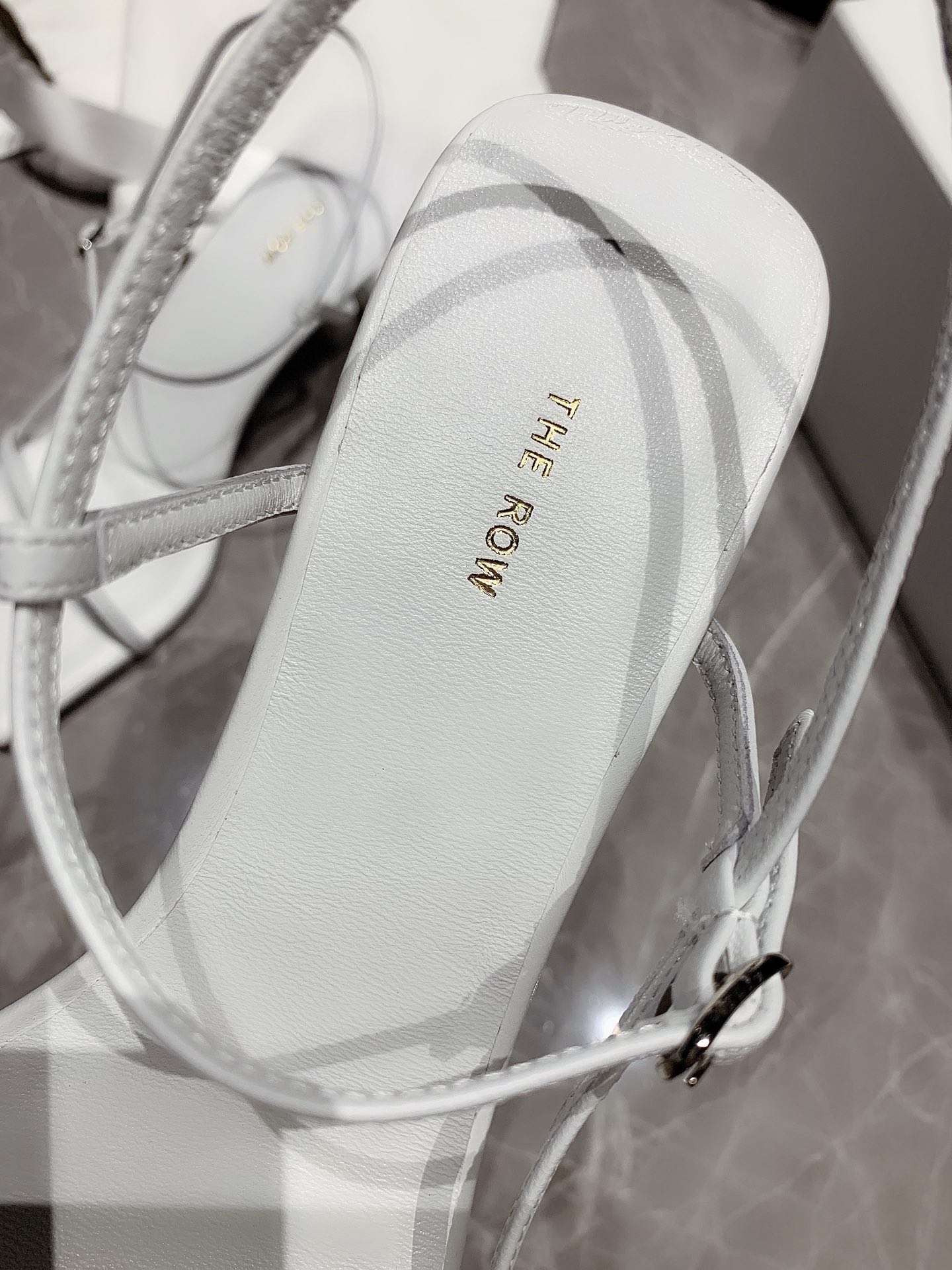 THE ROW - Top Edition Spring/Summer 2020 New The Row goddess level thin strap high heel sandals
