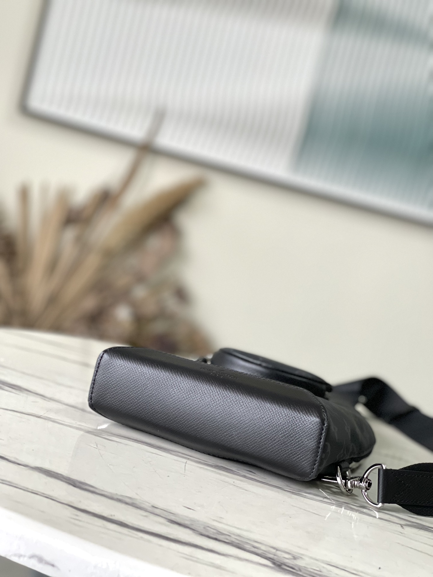 𝐋𝐎𝐔𝐈𝐒 𝐕𝐔𝐈𝐓𝐓𝐎𝐍 M30936 Black Flower Duo Shoulder Bag Stitching