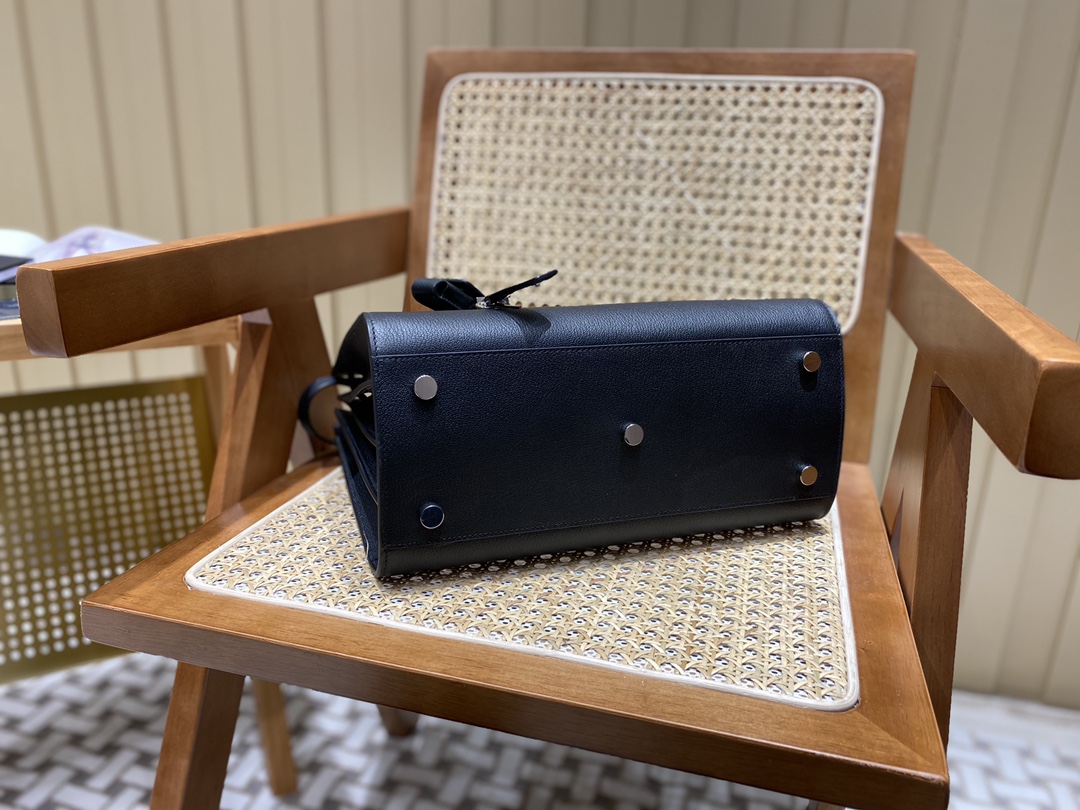 SAINT LAURENT【sac de jour】  #324823SY.jd