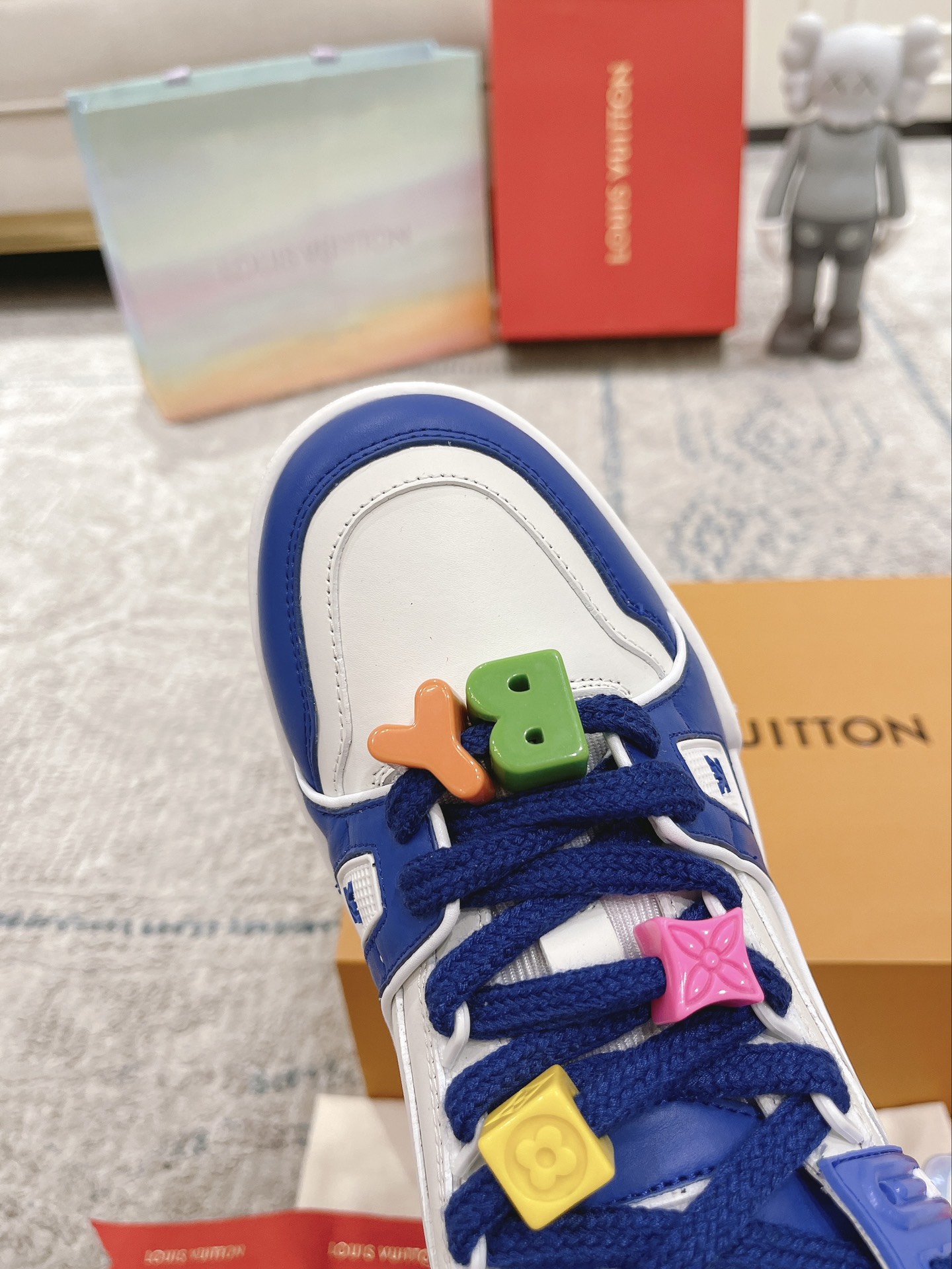 Louis Vuitton couple models DIY buckle sneakers sneakers