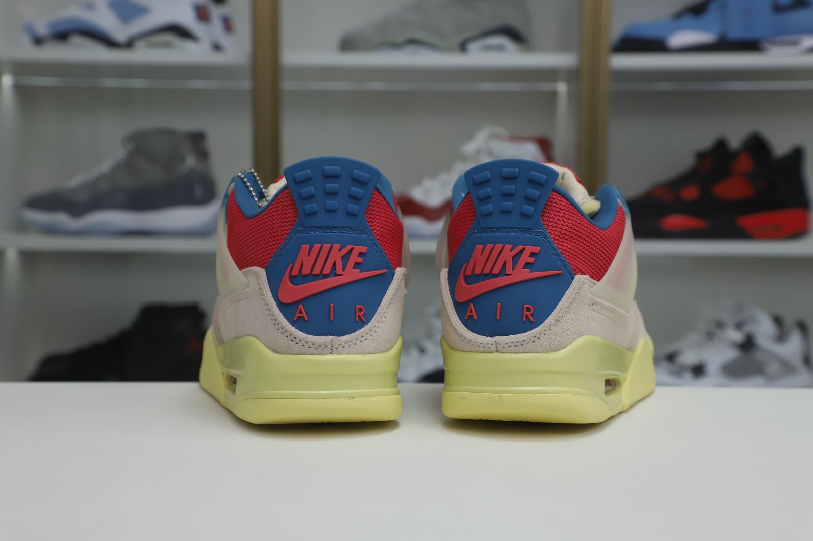 UNION LA X AIR JORDAN 4 RETRO GUAVA ICE