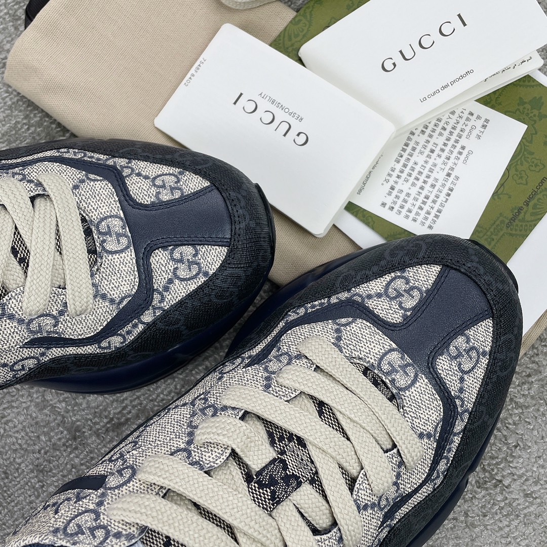 Gucci Pops This collection has a lot of flora and fauna elements Original material