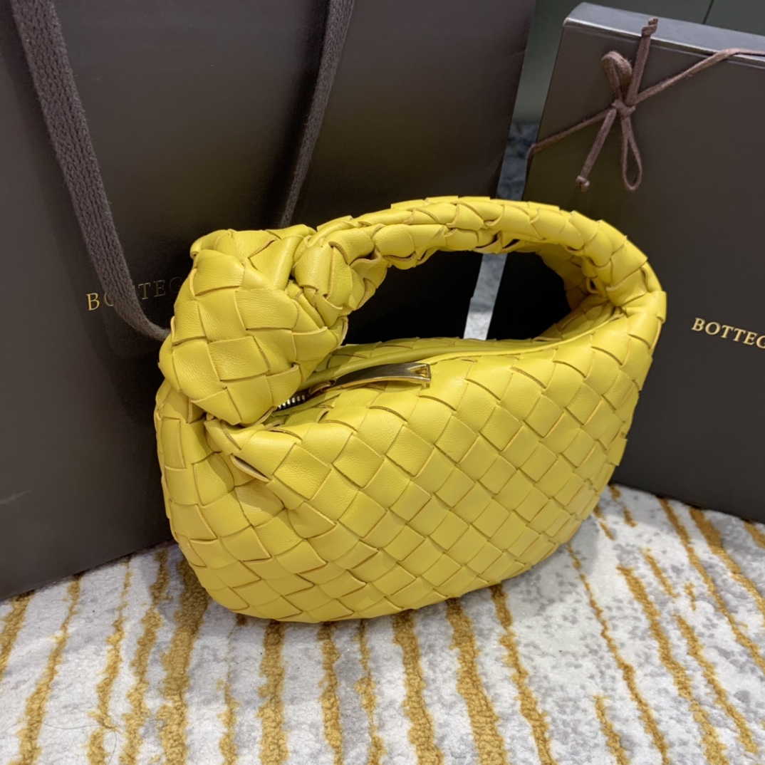 Bottega Veneta  🆕NEW🆕 JODIE #651876