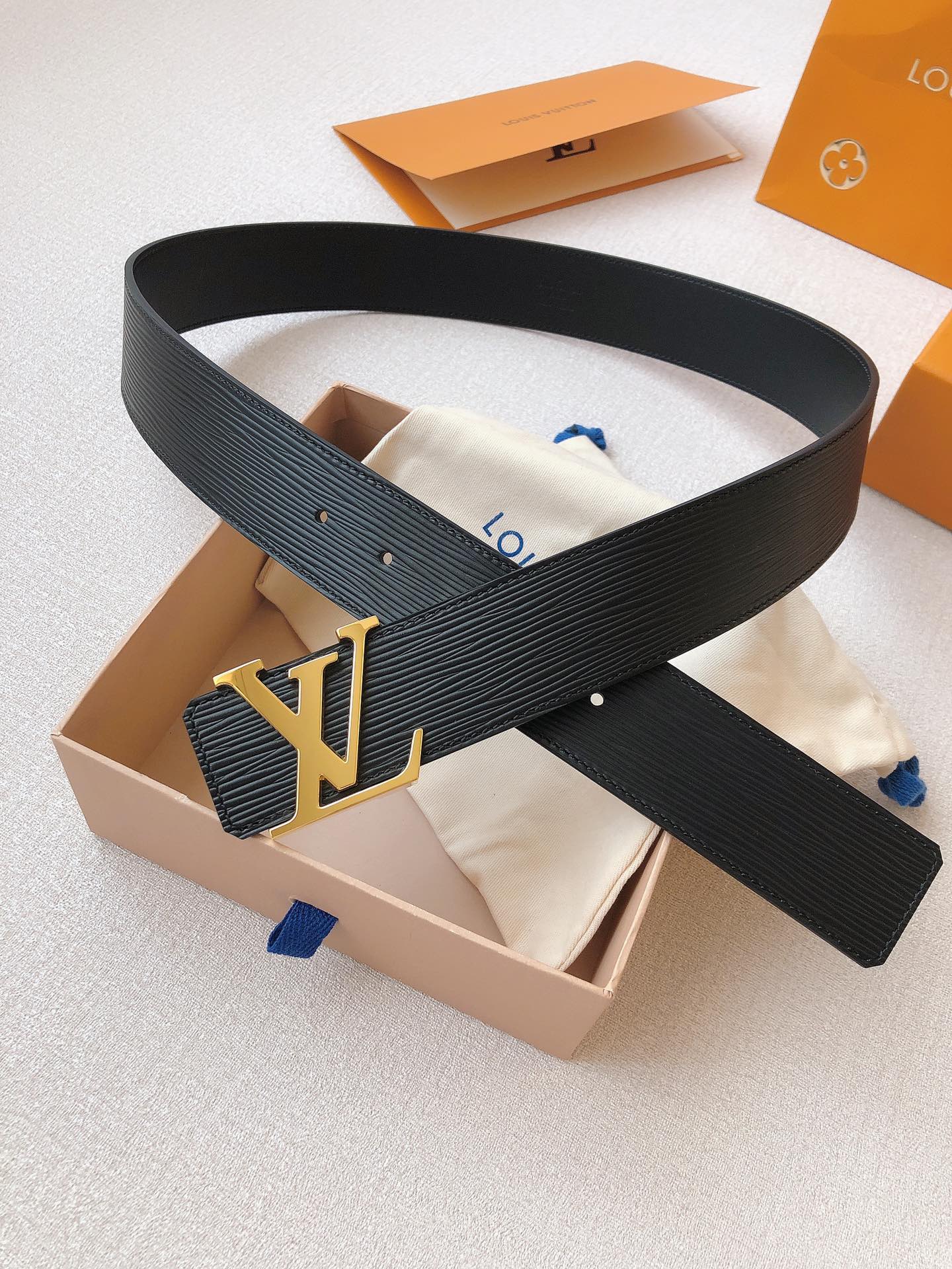 LOUIS VUITTO initials belt
