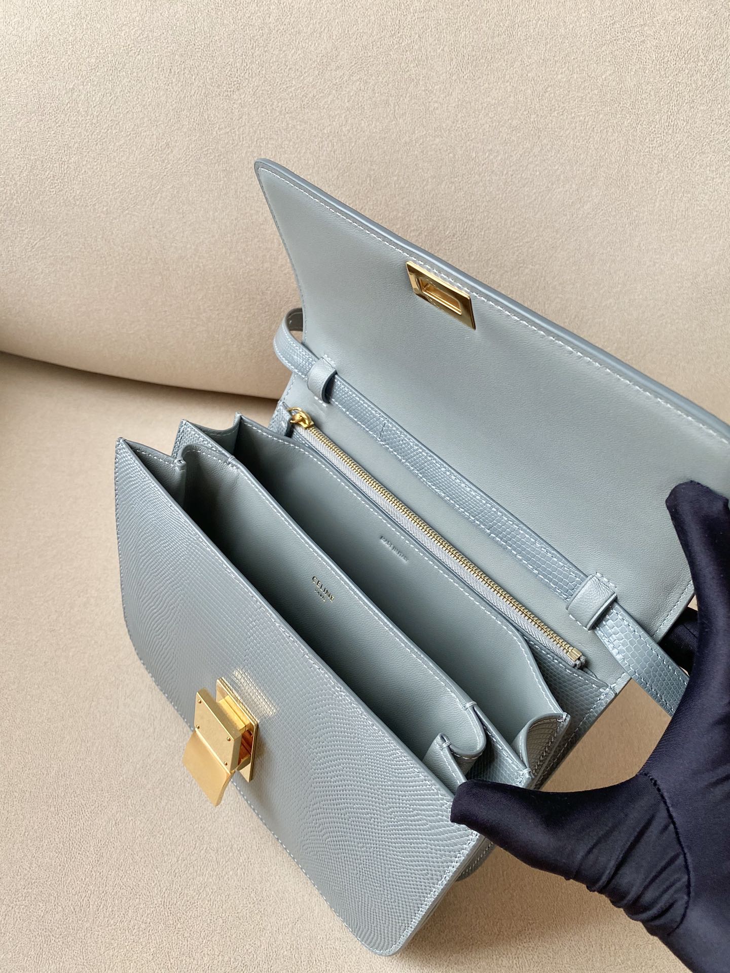 𝐂𝐞𝐥𝐢𝐧𝐞 CLASSIC