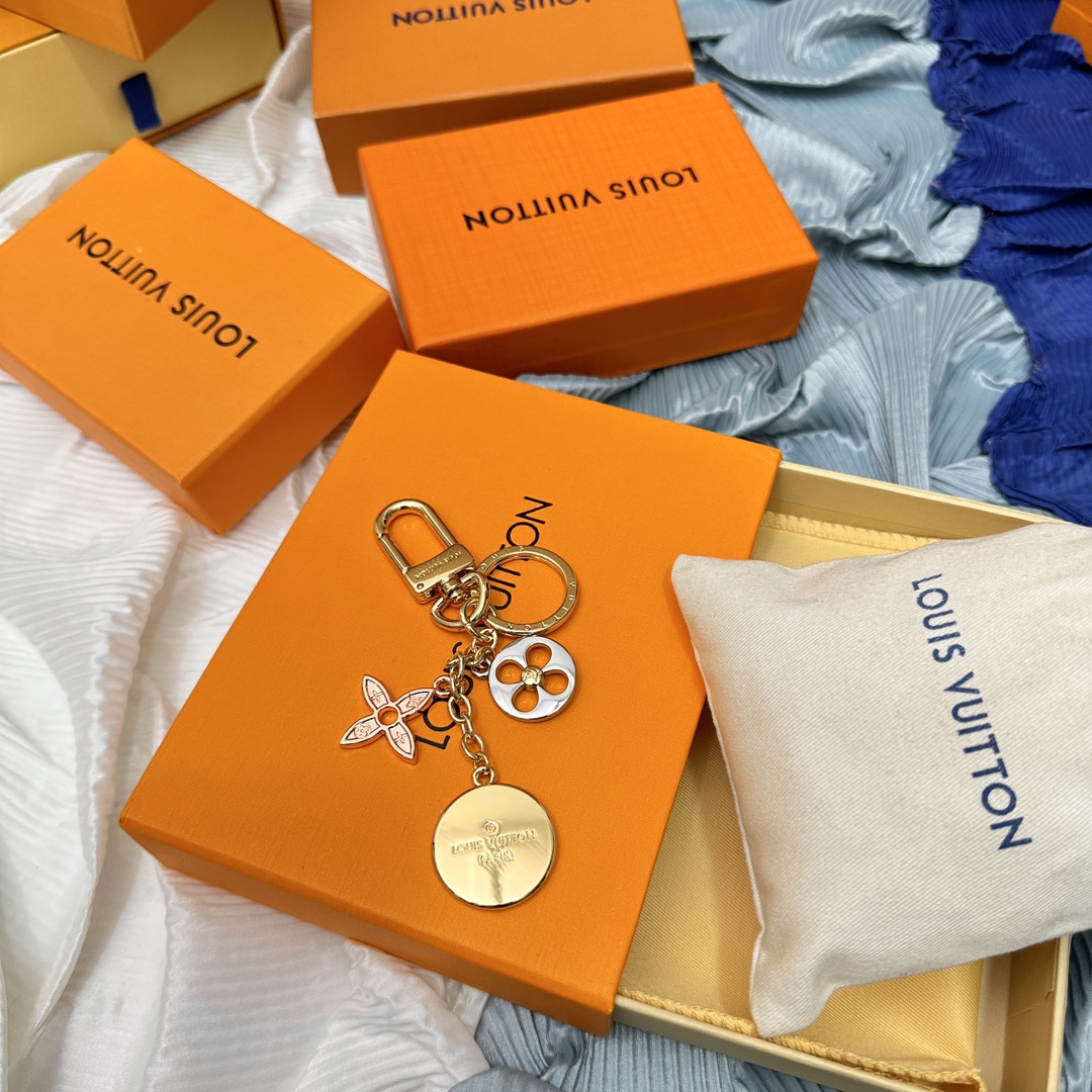 Louis Vuitton Lv Keychain Chain bag accessory